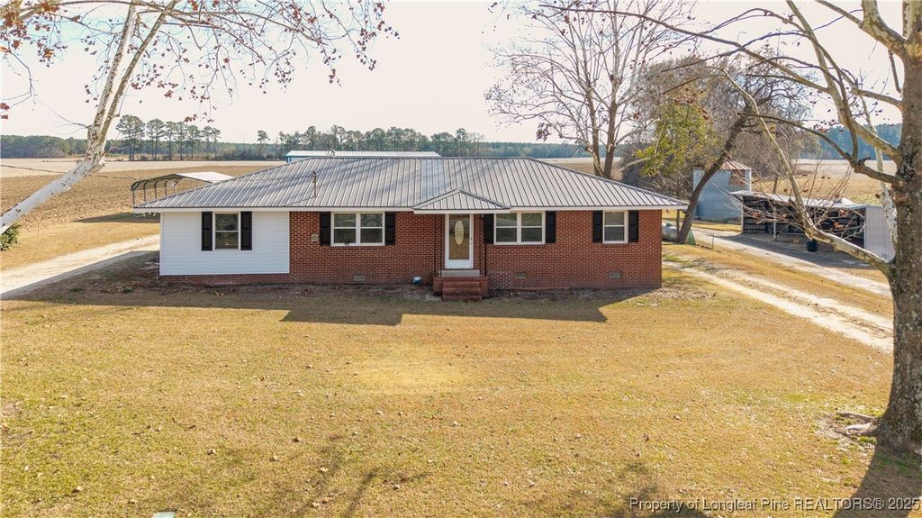 Photo of 573 Langston Road, Newton Grove, NC 28366 (MLS # 754504)