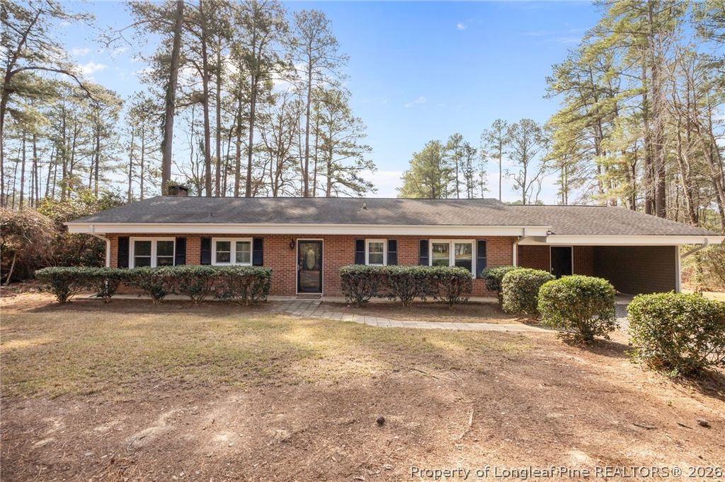 Photo of 117 Lakeview Drive, Whispering Pines, NC 28327 (MLS # 758841)