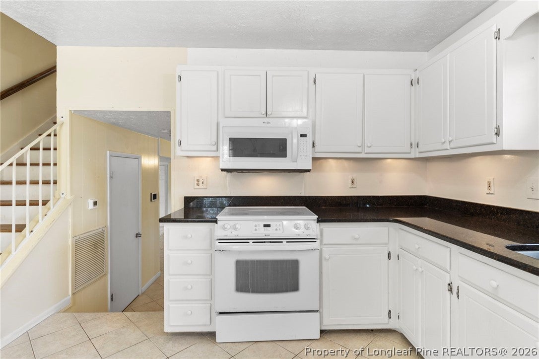 6870 Beaver Stone Drive - Photo 4