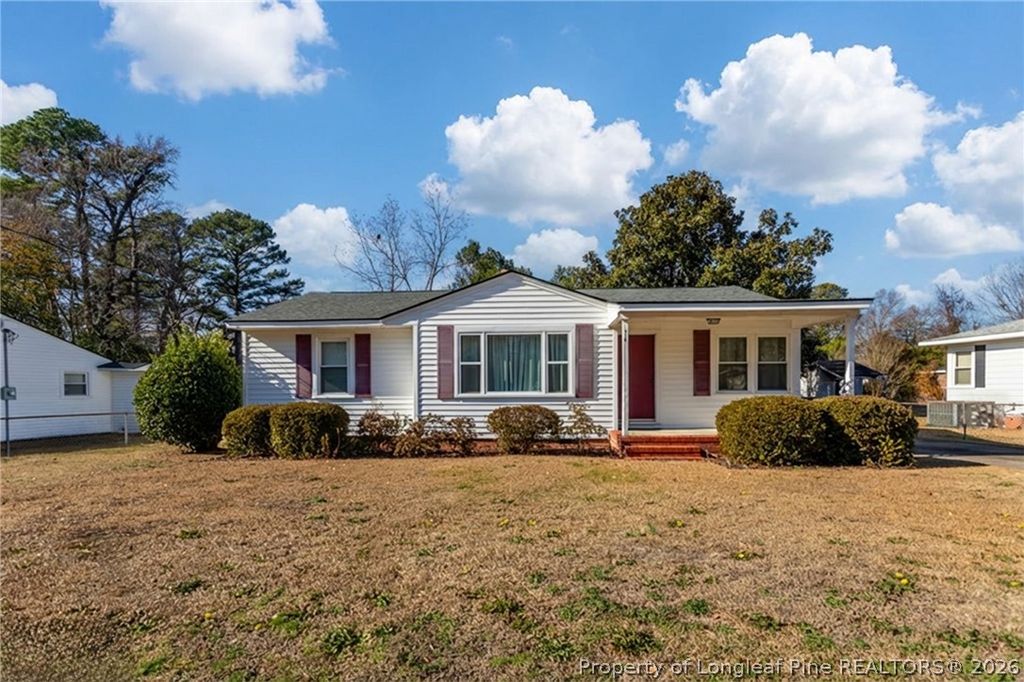 Photo of 816 Sandalwood Drive, Fayetteville, NC 28304 (MLS # 765026)
