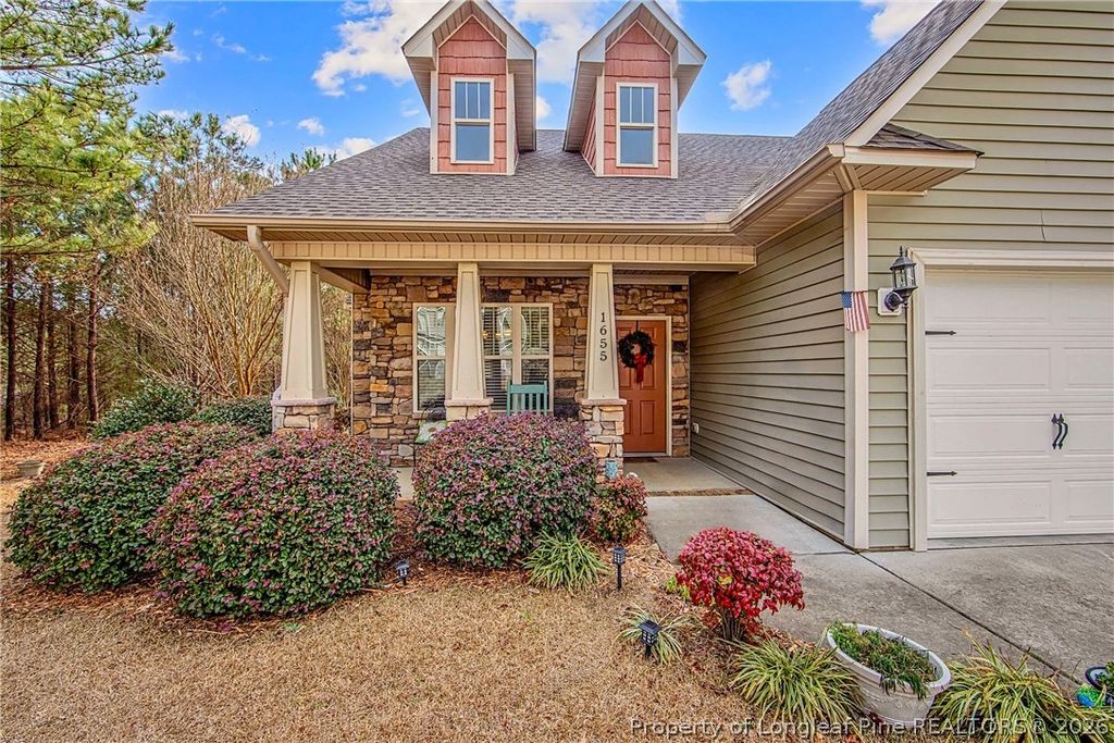 Photo of 1655 Rock Creek Lane, Fayetteville, NC 28301 (MLS # 757409)