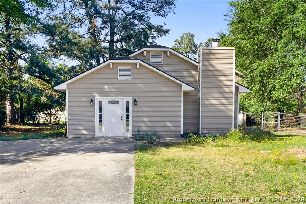 Photo of 1945 Wordsworth Drive Drive, Fayetteville, NC 28304 (MLS # 763122)