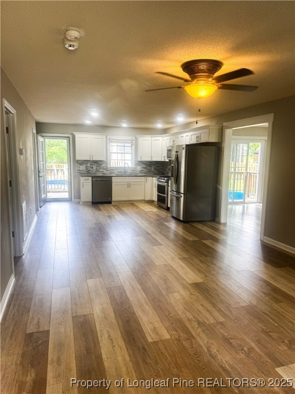 2313 Weatherwood Court