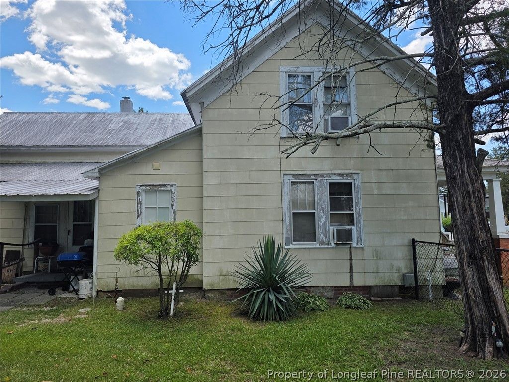 Photo of 211 S Elm Avenue, Dunn, NC 28334 (MLS # 762855)