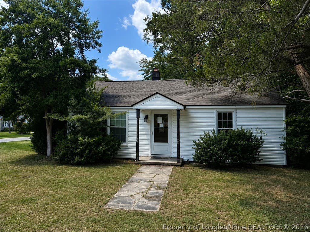 Photo of 5426 suncrest Drive, Hope Mills, NC 28348 (MLS # 765503)