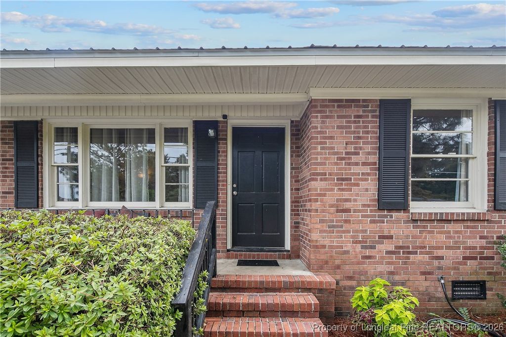 Photo of 4914 Pinewood Drive, Hope Mills, NC 28348 (MLS # 755853)