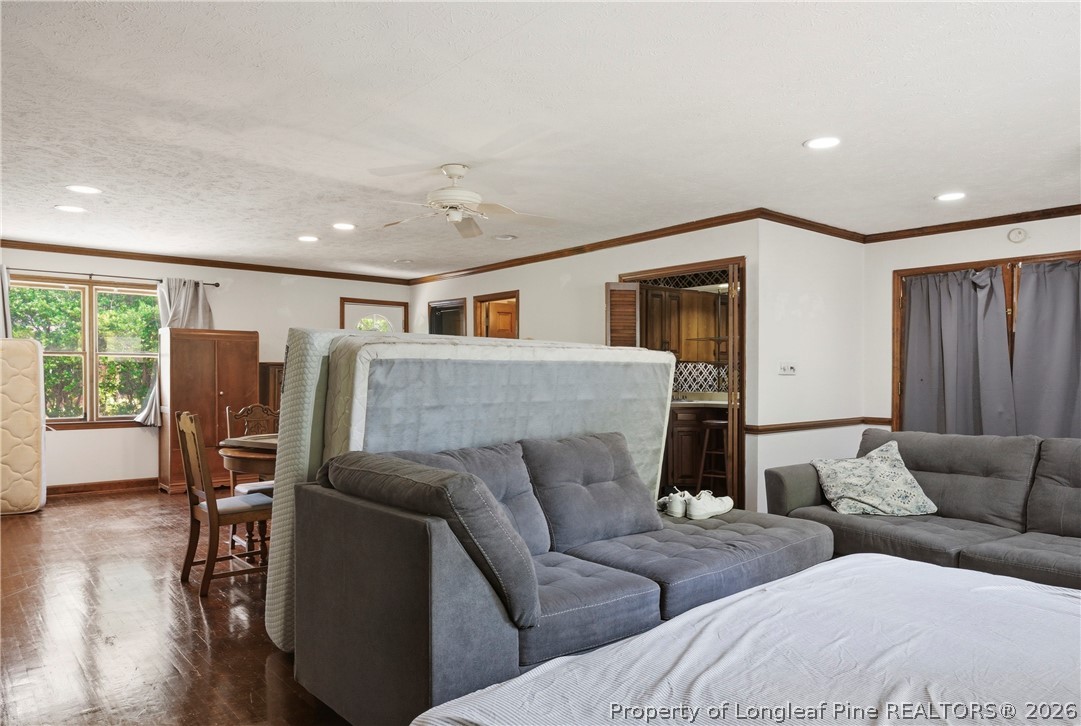 2303 N Barker Street