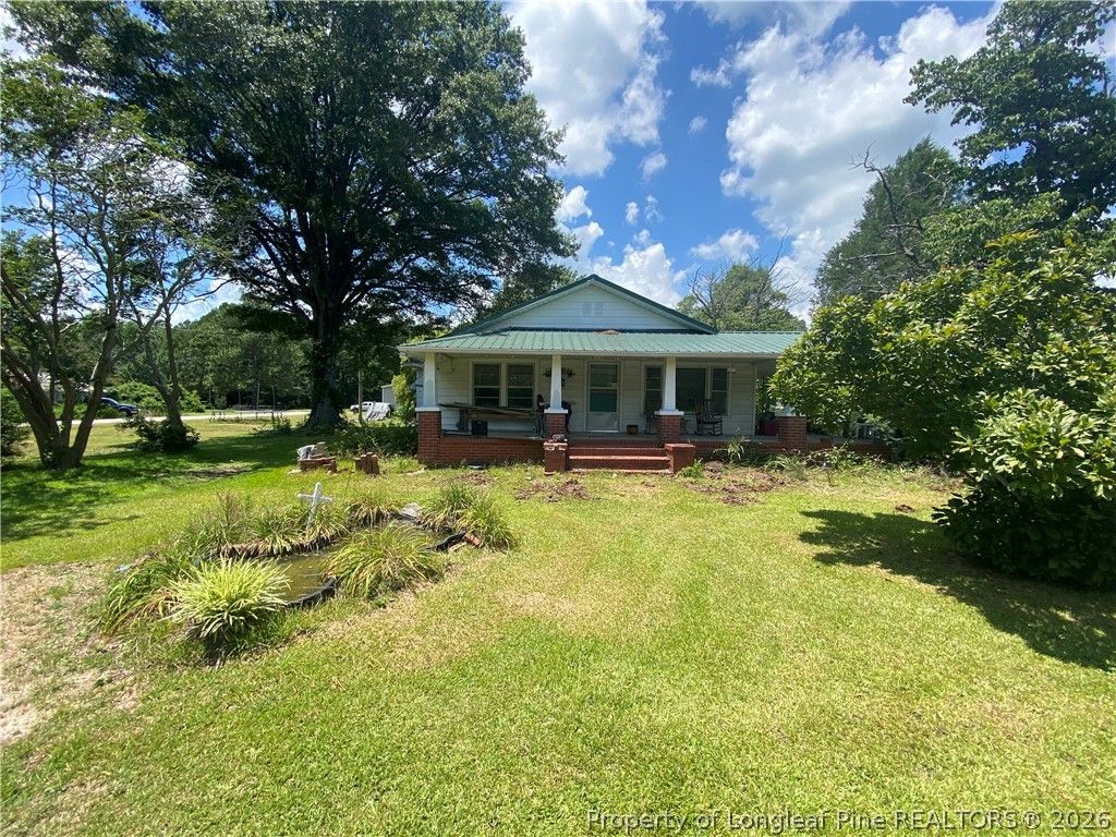 Photo of 4989 Bethune Drive, Linden, NC 28356 (MLS # 759276)