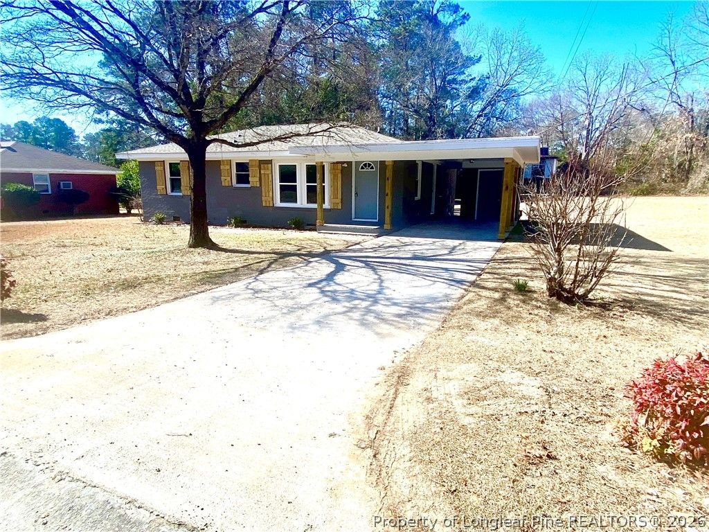 Photo of 3037 Wedgewood Drive, Fayetteville, NC 28301 (MLS # 757029)