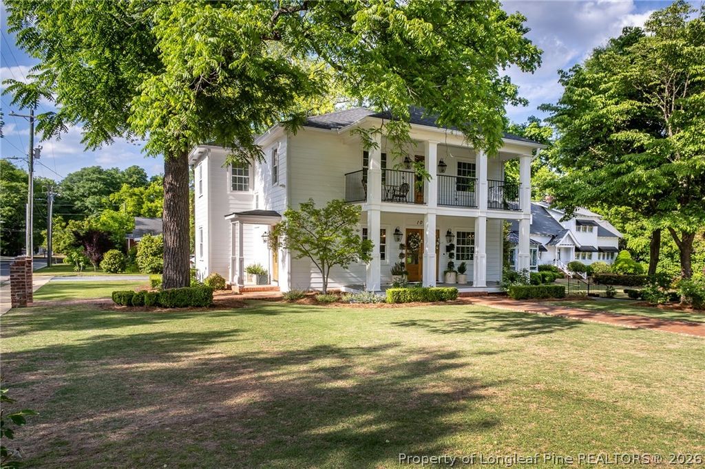 Photo of 1014 Clarendon Street, Fayetteville, NC 28305 (MLS # 762168)