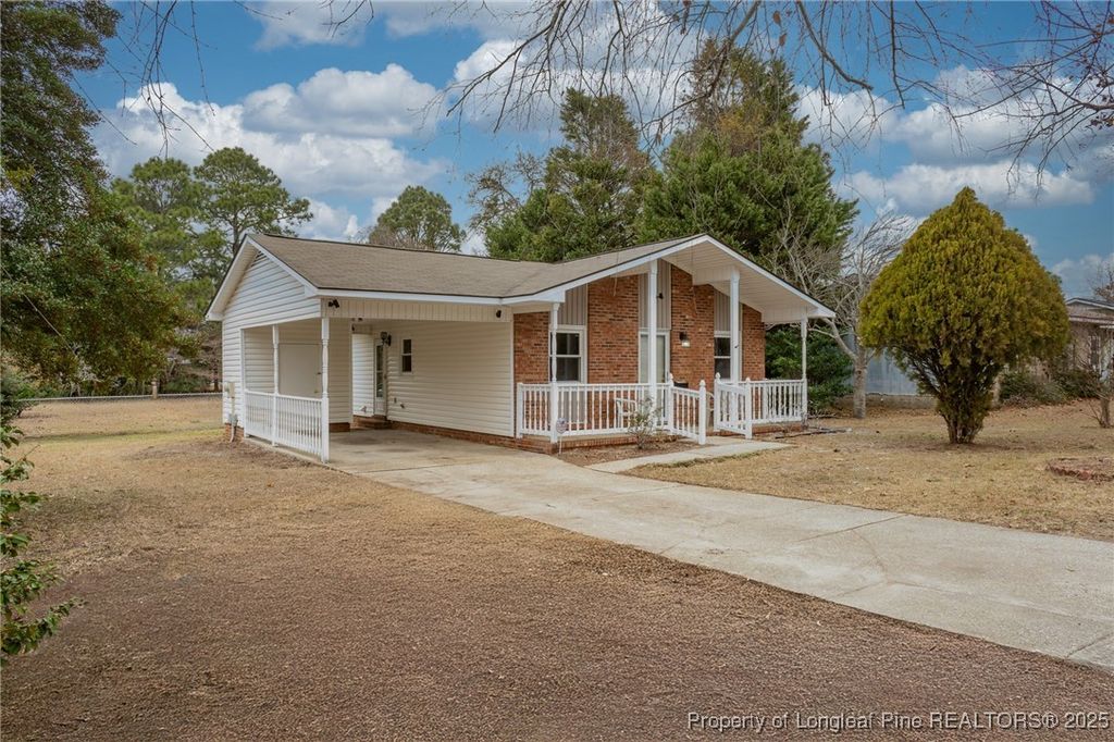 Photo of 3656 Metric Drive, Hope Mills, NC 28348 (MLS # 754846)