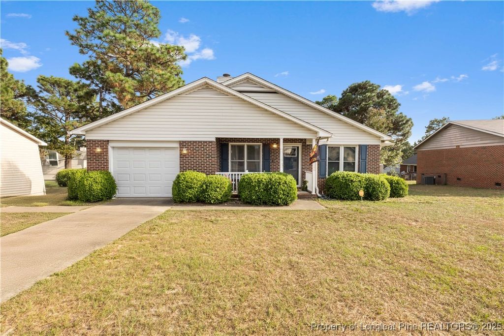 Photo of 712 Alexwood Drive, Hope Mills, NC 28348 (MLS # 750959)