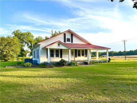Photo of 744 Patterson Road, Broadway, NC 27505 (MLS # 764463)