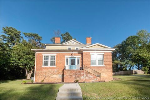 Photo of 122 Hinsdale Avenue, Fayetteville, NC 28305 (MLS # 764609)