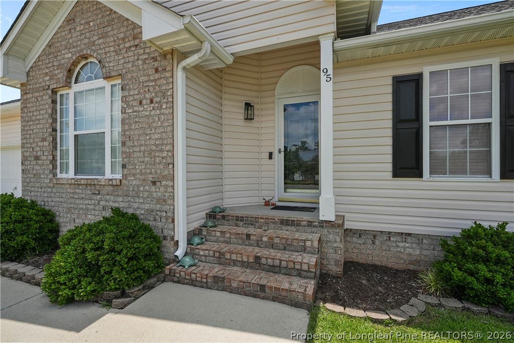 Photo of 95 Green Spring Drive, Sanford, NC 27332 (MLS # 765384)