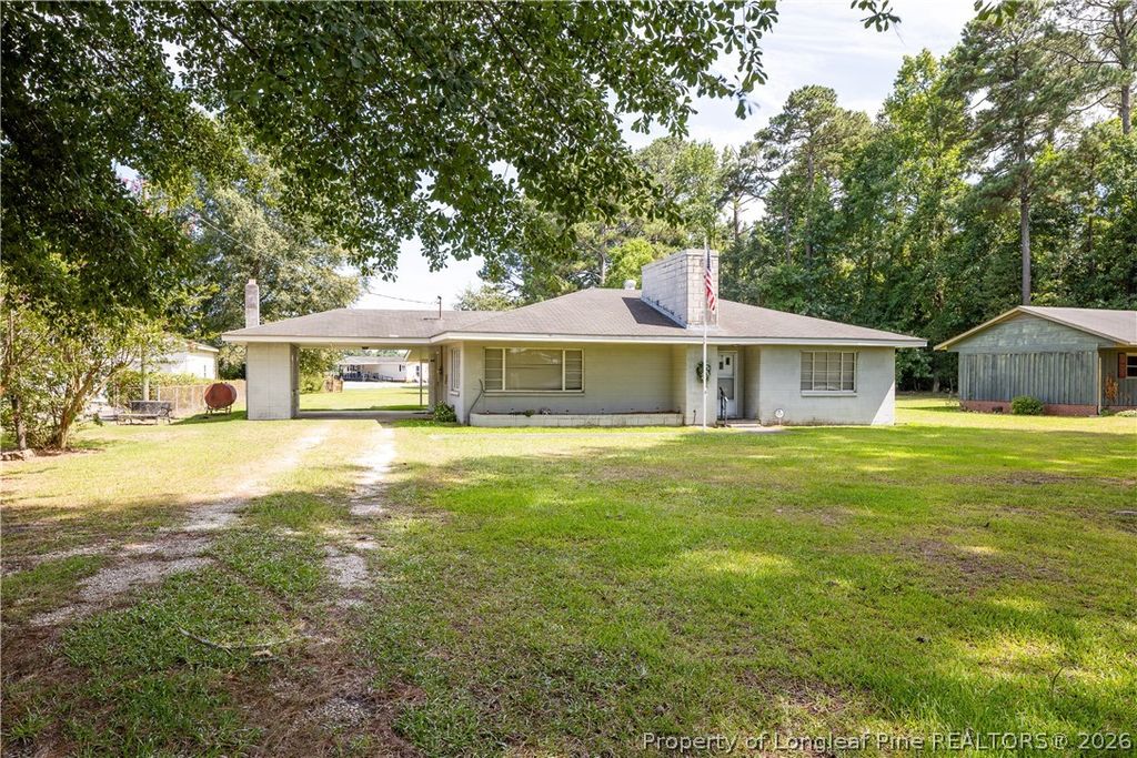 Photo of 528 Fayetteville Street, Newton Grove, NC 28366 (MLS # 766199)
