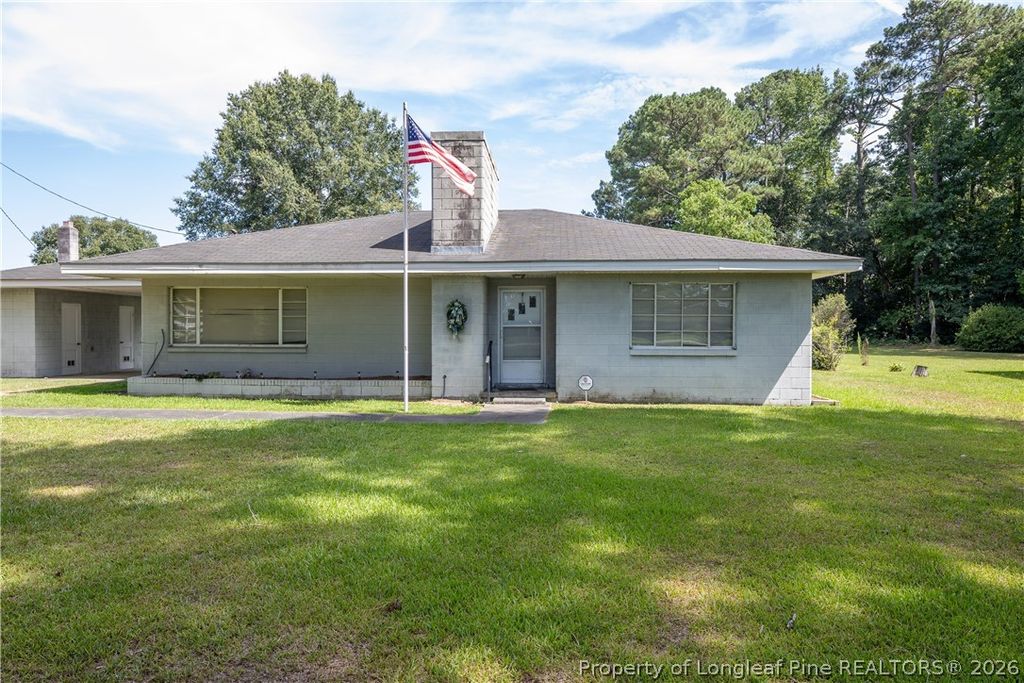 Photo of 528 Fayetteville Street, Newton Grove, NC 28366 (MLS # 766199)