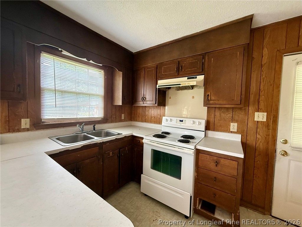 Photo of 5707 Chisholm Trail, Fayetteville, NC 28303 (MLS # 764195)