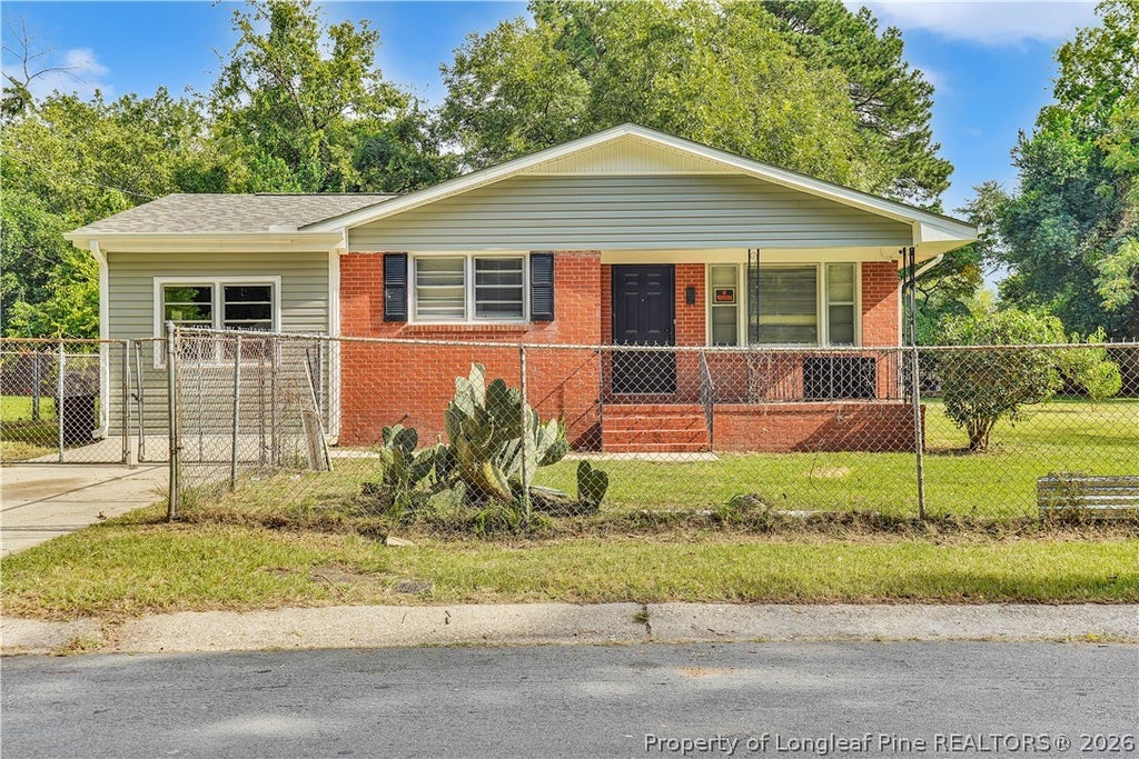Photo of 1307 Turnpike Road, Fayetteville, NC 28305 (MLS # 769968)