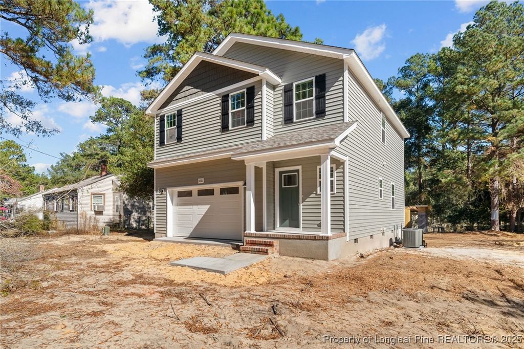 Photo of 1010 W Saunders Avenue, Aberdeen, NC 28315 (MLS # 752988)