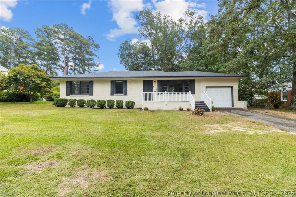 Photo of 906 Shannon Drive, Fayetteville, NC 28303 (MLS # 770481)