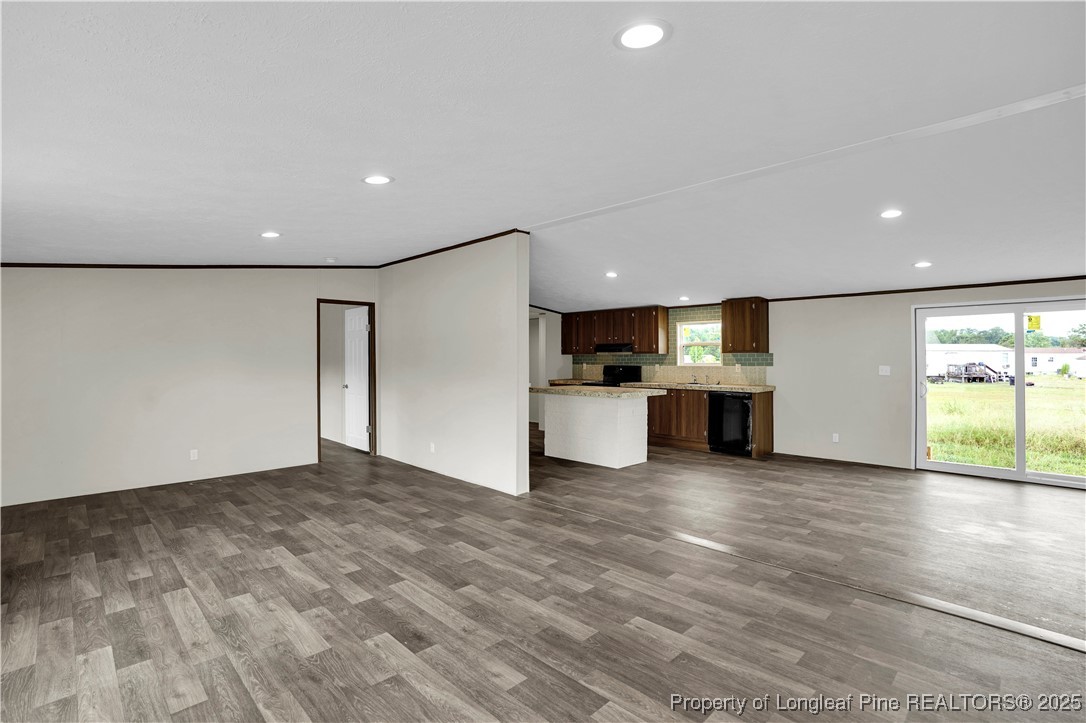 6020 Acoma Ct Court