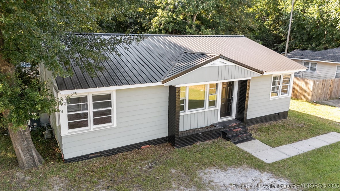 821 Sandalwood Drive