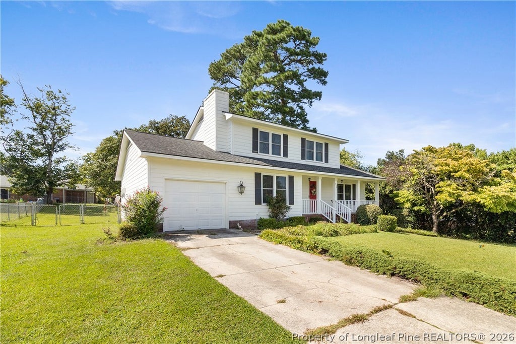 Photo of 936 Brookridge Drive, Fayetteville, NC 28314 (MLS # 769337)
