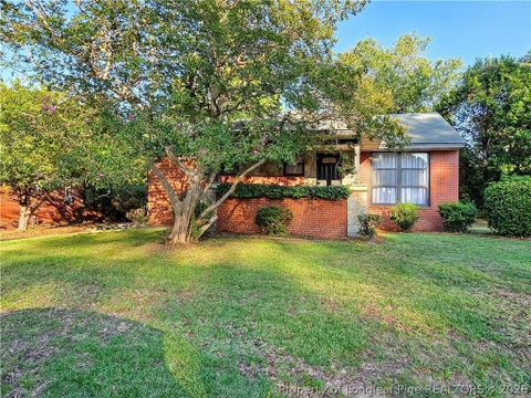 Photo of 469 McRae Drive, Fayetteville, NC 28305 (MLS # 769773)