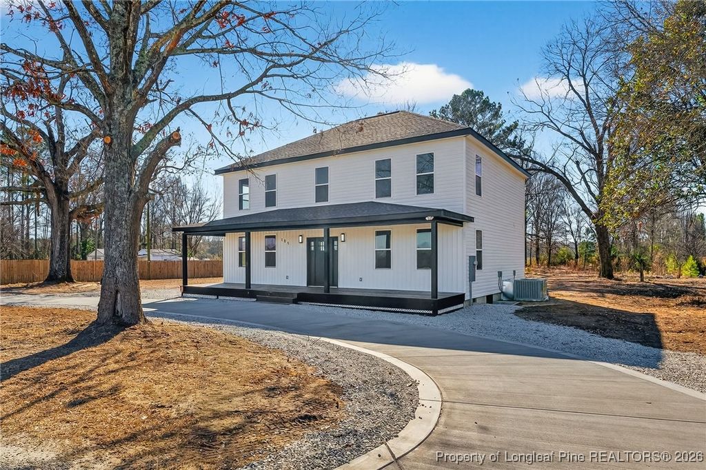 Photo of 105 School Street, Lumber Bridge, NC 28357 (MLS # 755644)