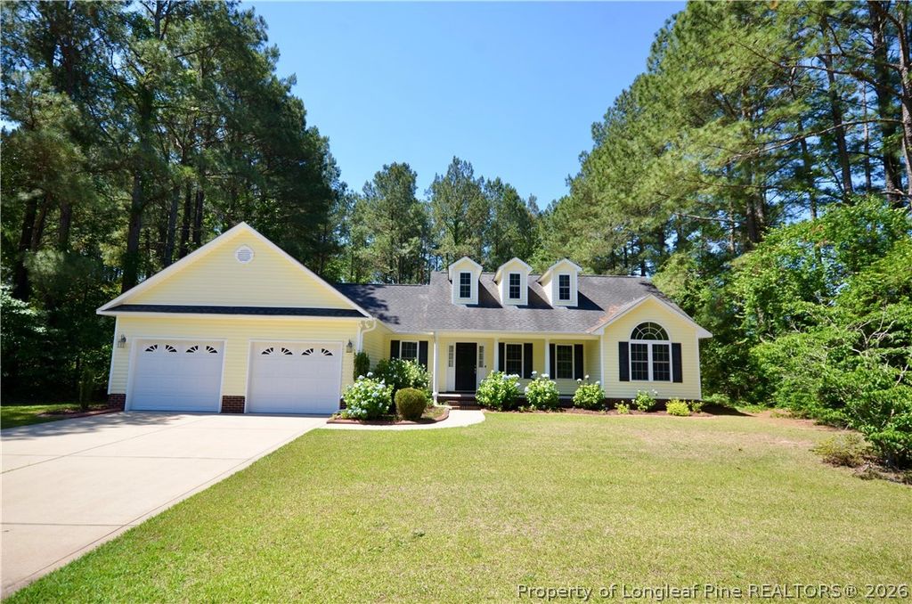 Photo of 2170 Cora Drive, Hope Mills, NC 28348 (MLS # 762937)