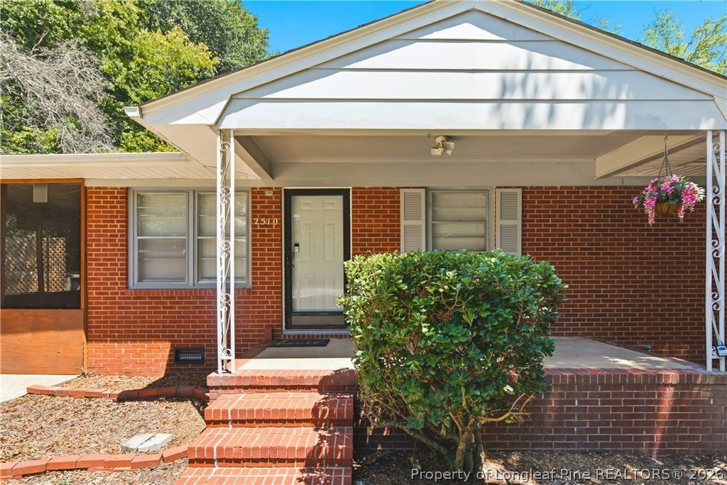 Photo of 2510 Lone Pine Drive, Fayetteville, NC 28306 (MLS # 766299)