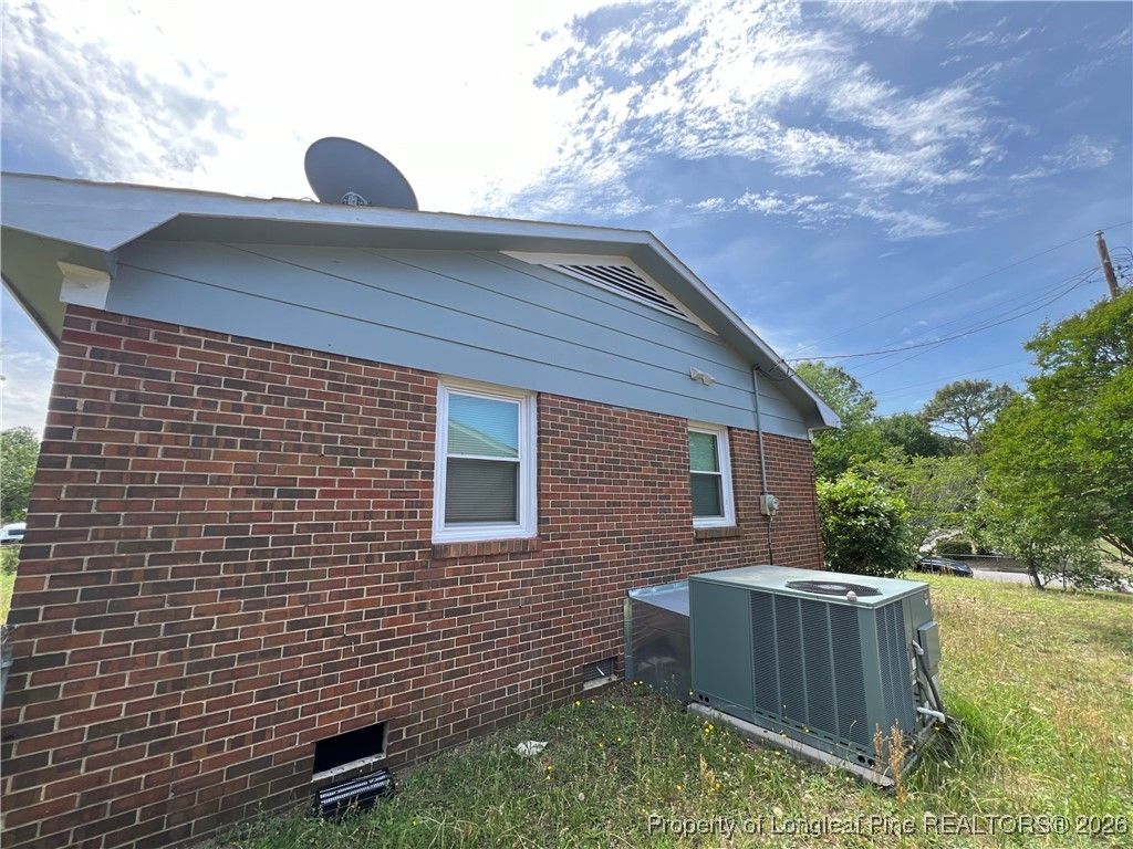 Photo of 3257 Vardaman Avenue, Hope Mills, NC 28348 (MLS # 755276)