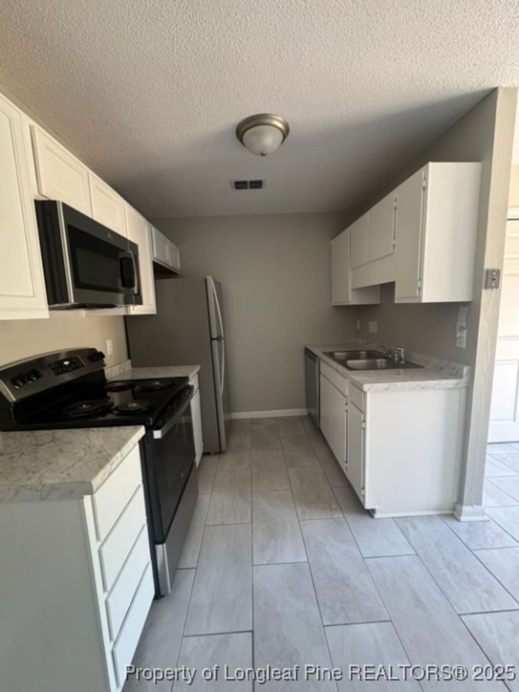 Photo of 644 Mosswood Lane, Fayetteville, NC 28311 (MLS # 752854)