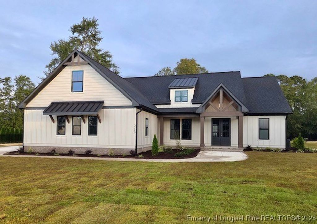 Photo of 3729 Riverhill Drive, Fayetteville, NC 28306 (MLS # 750563)
