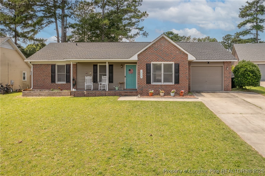 Fayetteville, North Carolina 28314, United States, 3 Bedrooms Bedrooms, ,2 BathroomsBathrooms,Residential,Pending,156428