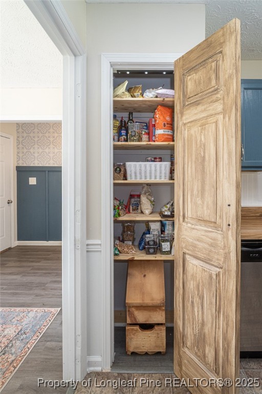 Fayetteville, North Carolina 28314, United States, 3 Bedrooms Bedrooms, ,2 BathroomsBathrooms,Residential,Pending,156428