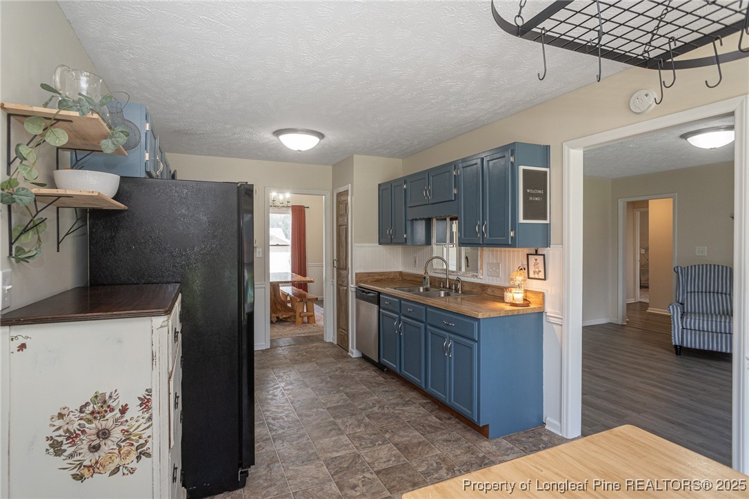 Fayetteville, North Carolina 28314, United States, 3 Bedrooms Bedrooms, ,2 BathroomsBathrooms,Residential,Pending,156428