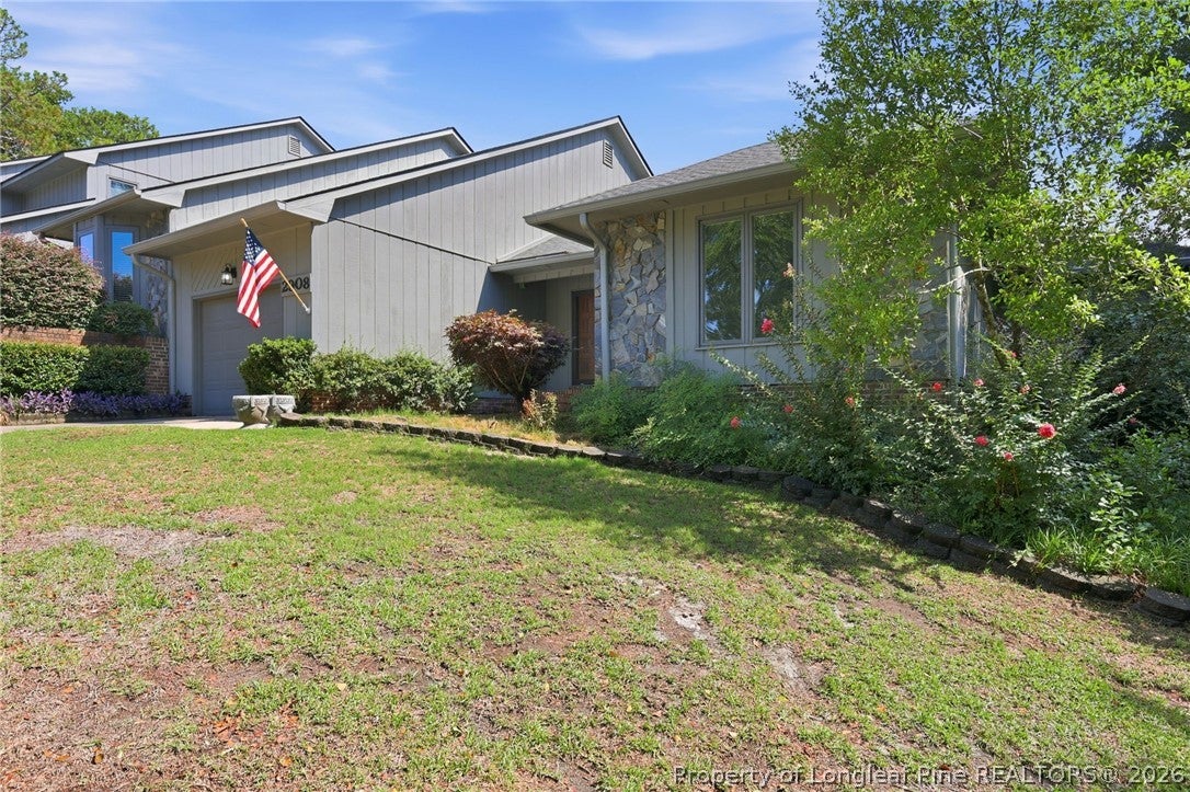 2908 Wedgeview Drive