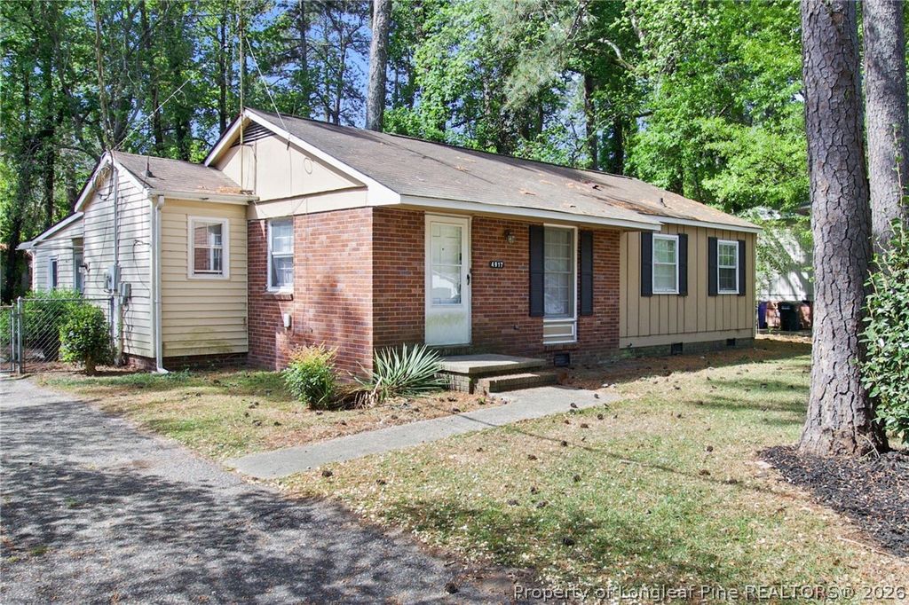 Photo of 4917 Ashton Road, Fayetteville, NC 28304 (MLS # 760274)