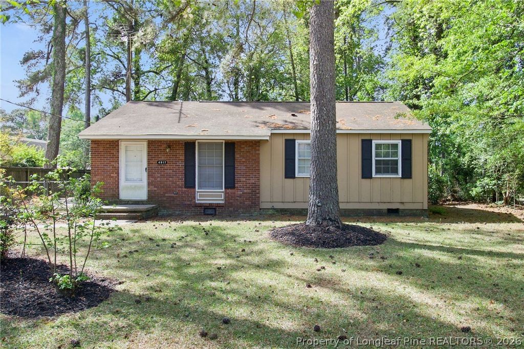 Photo of 4917 Ashton Road, Fayetteville, NC 28304 (MLS # 760274)