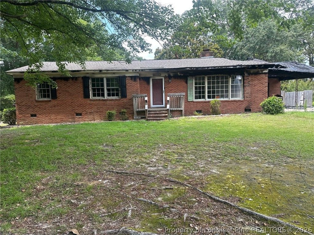 Photo of 1701 Crest Drive, Aberdeen, NC 28315 (MLS # 765599)