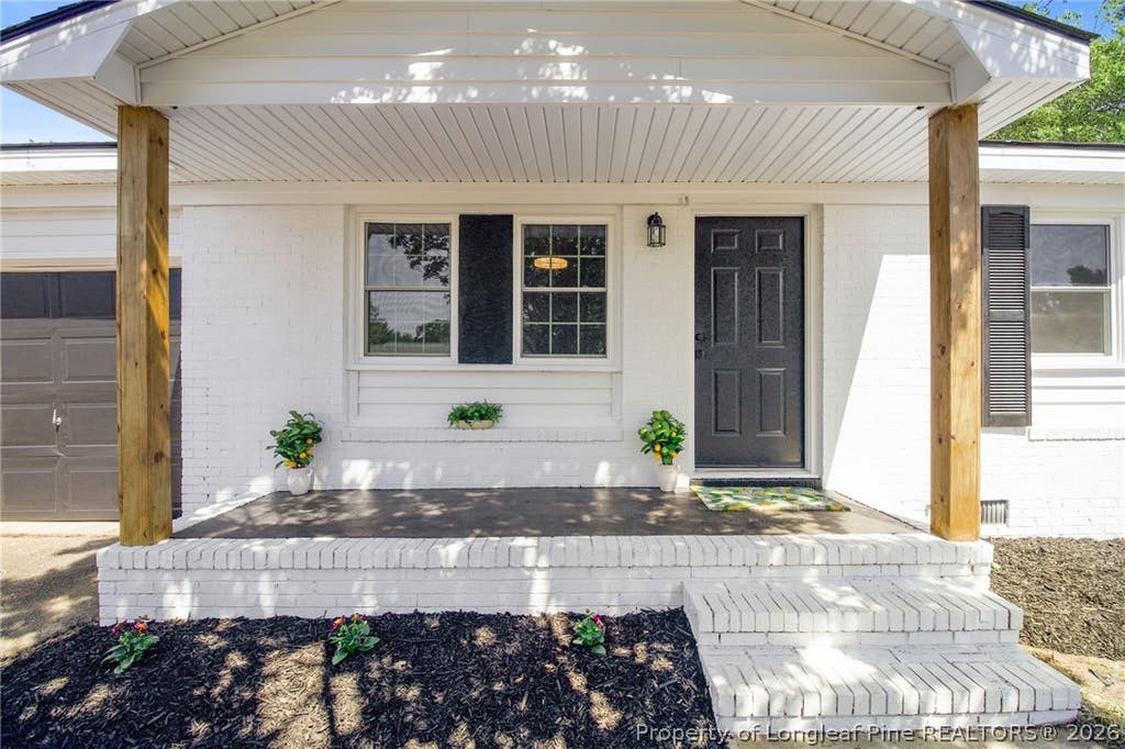 Photo of 1609 Grandview Drive, Fayetteville, NC 28314 (MLS # 767560)
