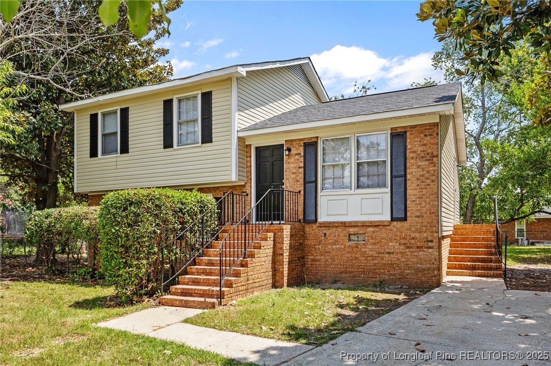 2803 Shade Tree Drive