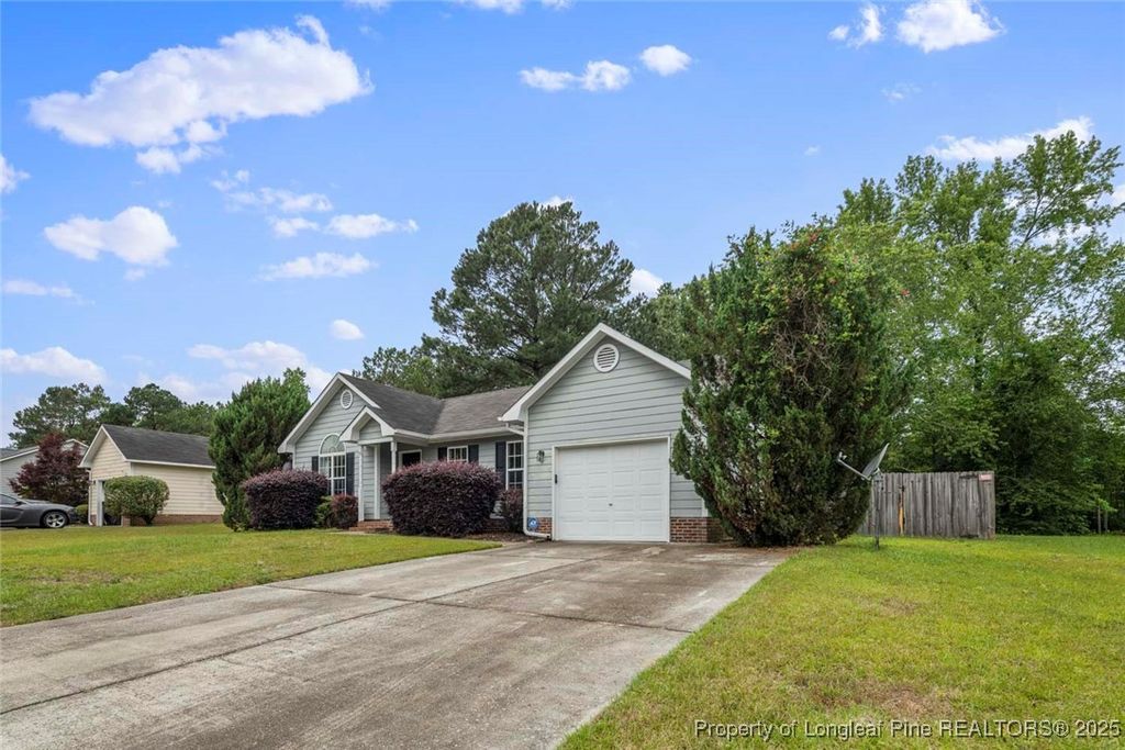 Photo of 465 Northwoods Drive, Raeford, NC 28376 (MLS # 750115)