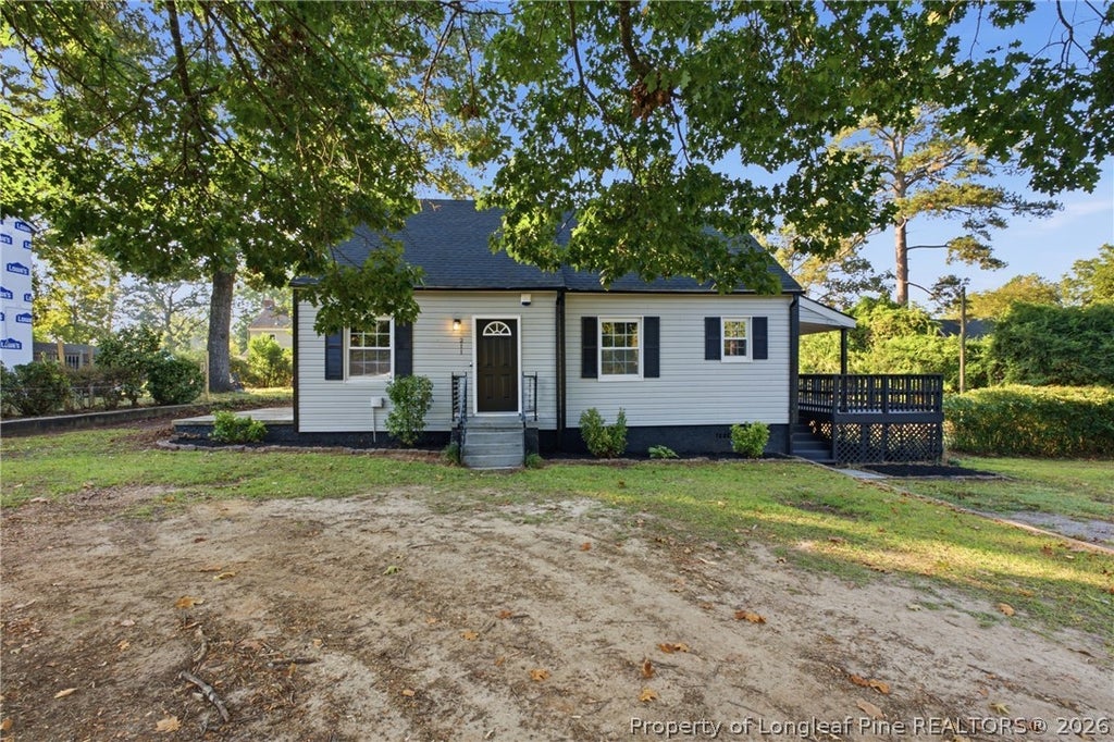 Photo of 211 W Central Avenue, Raeford, NC 28376 (MLS # 770810)