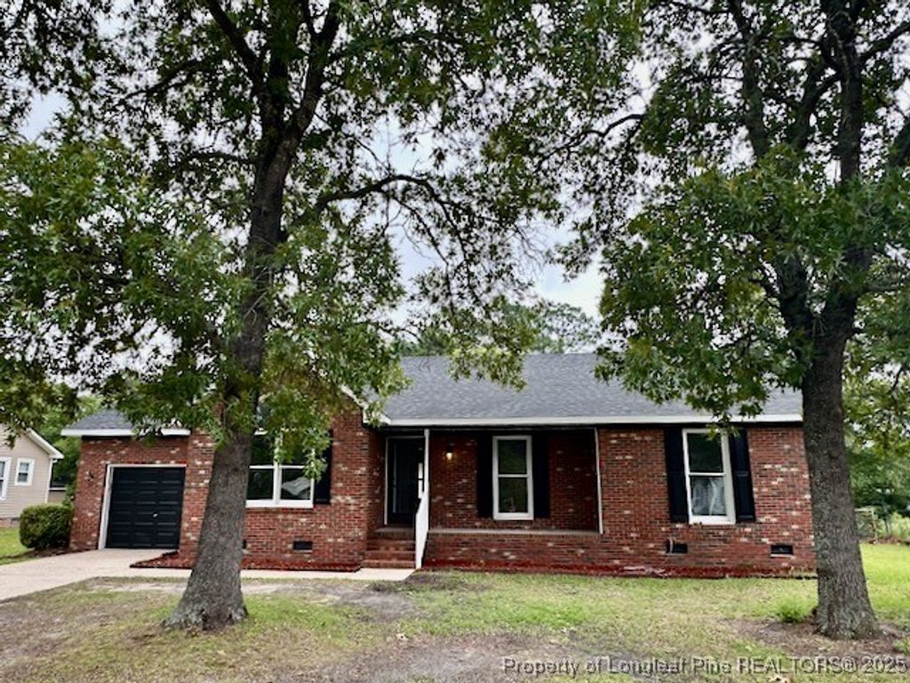 Photo of 162 E Twelve Oaks Road, Raeford, NC 28376 (MLS # 745260)