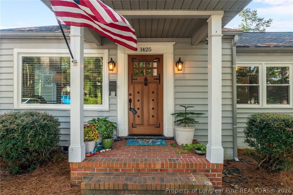 Photo of 1425 Pine Valley Loop, Fayetteville, NC 28305 (MLS # 757704)