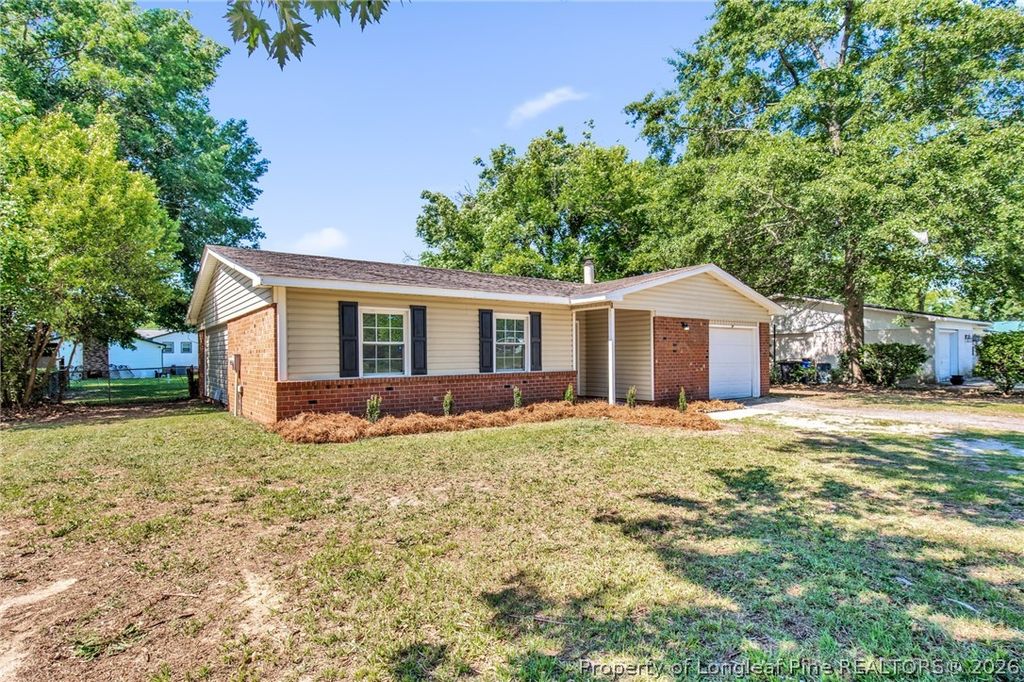 Photo of 4765 NW Friar Avenue, Fayetteville, NC 28304 (MLS # 763893)