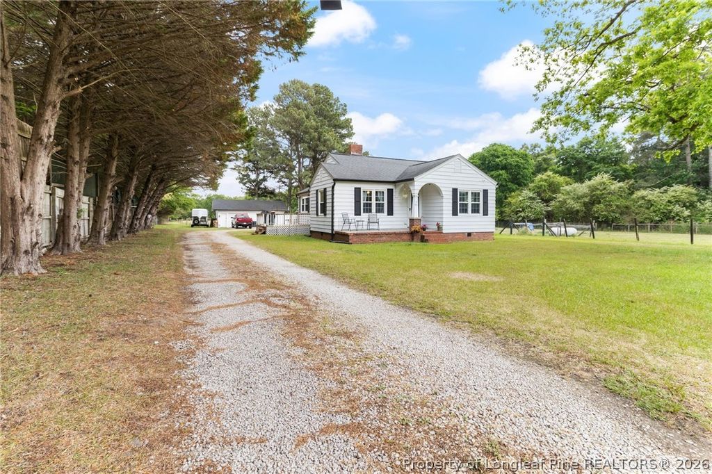 Photo of 15951 Us Highway 15 501 Highway, Aberdeen, NC 28315 (MLS # 762061)